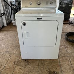 Gas Dryer Brand Maytag Heavy Duty Everything Works Well With A 2 Months Guarantee 