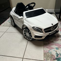 Kids Mercedes Benz Ride On Car 