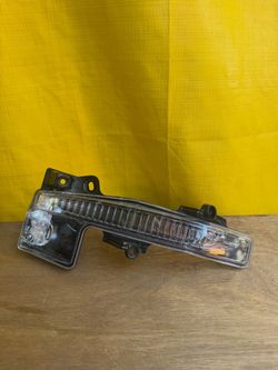 2023 2024 2025 2026 2027 Toyota Prius / Prius Prime Front Bumper Right Passenger Side DRL LED Foglight fog light OEM (ORIGINAL)