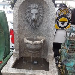 28inch Tall Fiberglass 