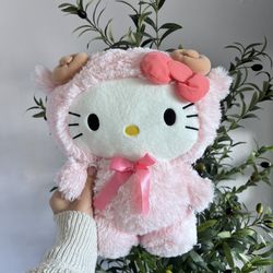 Hello kitty plushie