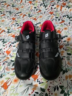 Peloton cycling cleats with clips men's size 46  New!