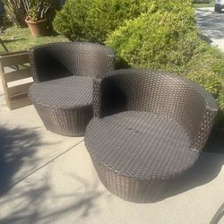 Brown Wicker Lounge Chairs 2