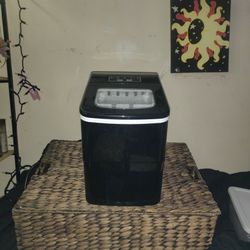 Intertek AGLUCKY ICE MAKER MACHINE 