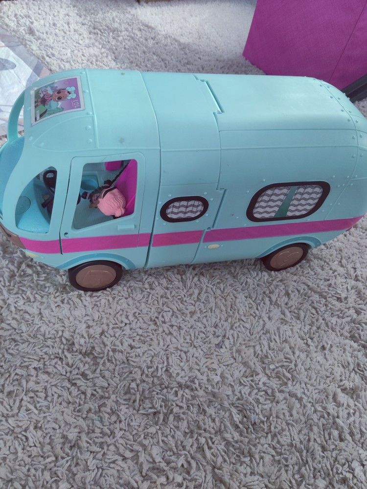 Lol Camper Van