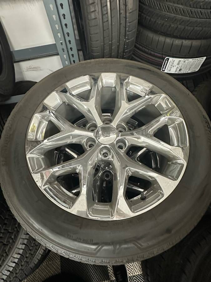 22” GMC Denali Yukon Wheels