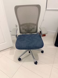 2 Haworth Zody Ergonomic Office Chairs – Excellent Quality