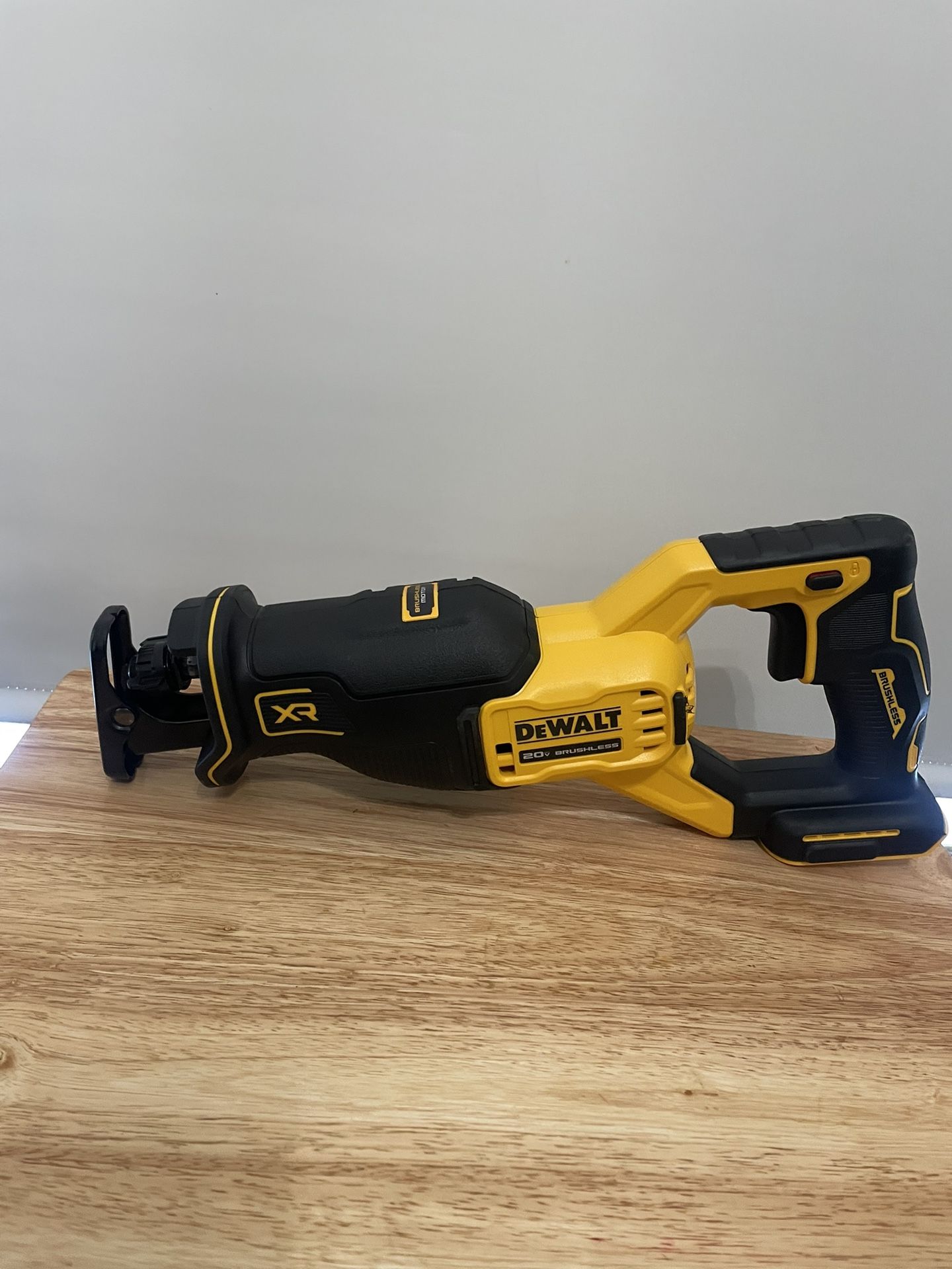 New Dewalt Reciprocating Saw 20V XR BRUSHLESS (Tool Only Solo Herramienta)