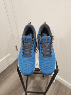 Brooks Levitate GTS 5 Men’s Size 8.5 - Blue/Navy - Excellent Condition