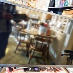 32" Roku Roku - 32" Class Select Series Full HD Smart RokuTV