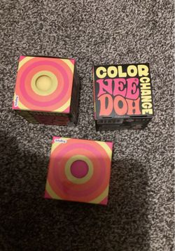 Color changing needoh