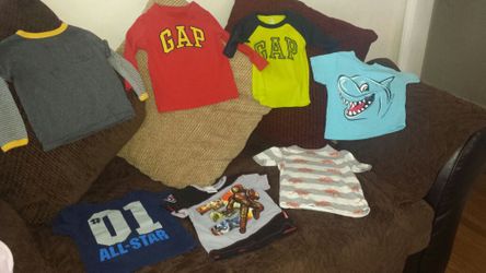 4 gap shirts 3 other shirts