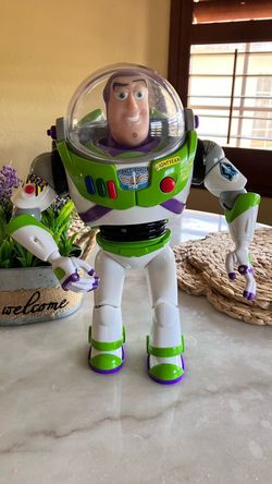 Buzz lightyear