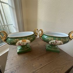 Limoges antique vases with gold handles sell by antique collector