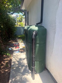 Rain barrel