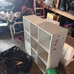 moving out sale