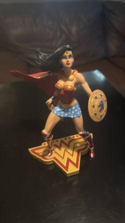 DC Collectibles Wonder Woman: The Art of War statue based on the artwork of Jim Lee.