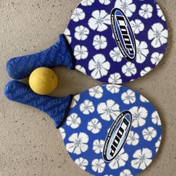 Coop Smash racquet with ball