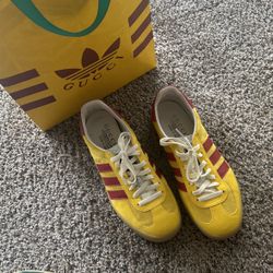 Men’s Yellow And red Gucci Gazelle