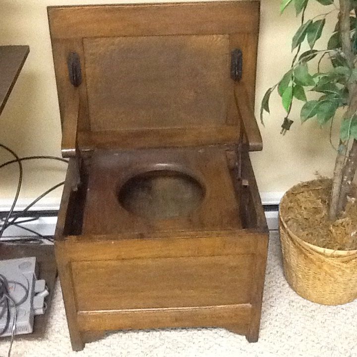 Oak antique potty