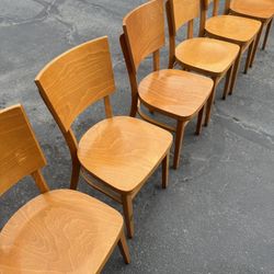 Wood Chairs Good Condition $30 Each / Sillas De Madera $30 Cada Una