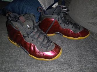 Burgundy Foams For $60 Size 5.5y 9/10 ! Only Worn A Few Times!!