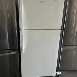 Whirlpool Top Freezer Refrigerator Semi New