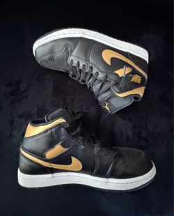 Gold / black shoes size 13 men