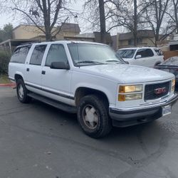 1997 GMC Suburban 4WD $3000