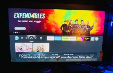 Smart tv insignia excellent condition