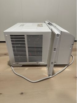 Midea 12,000 BTU Window AC with Heat — Smart WiFi Inverter, Barely Used
