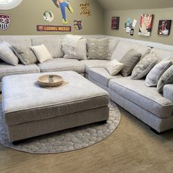 Brand New 3-Piece Sectional Sofa