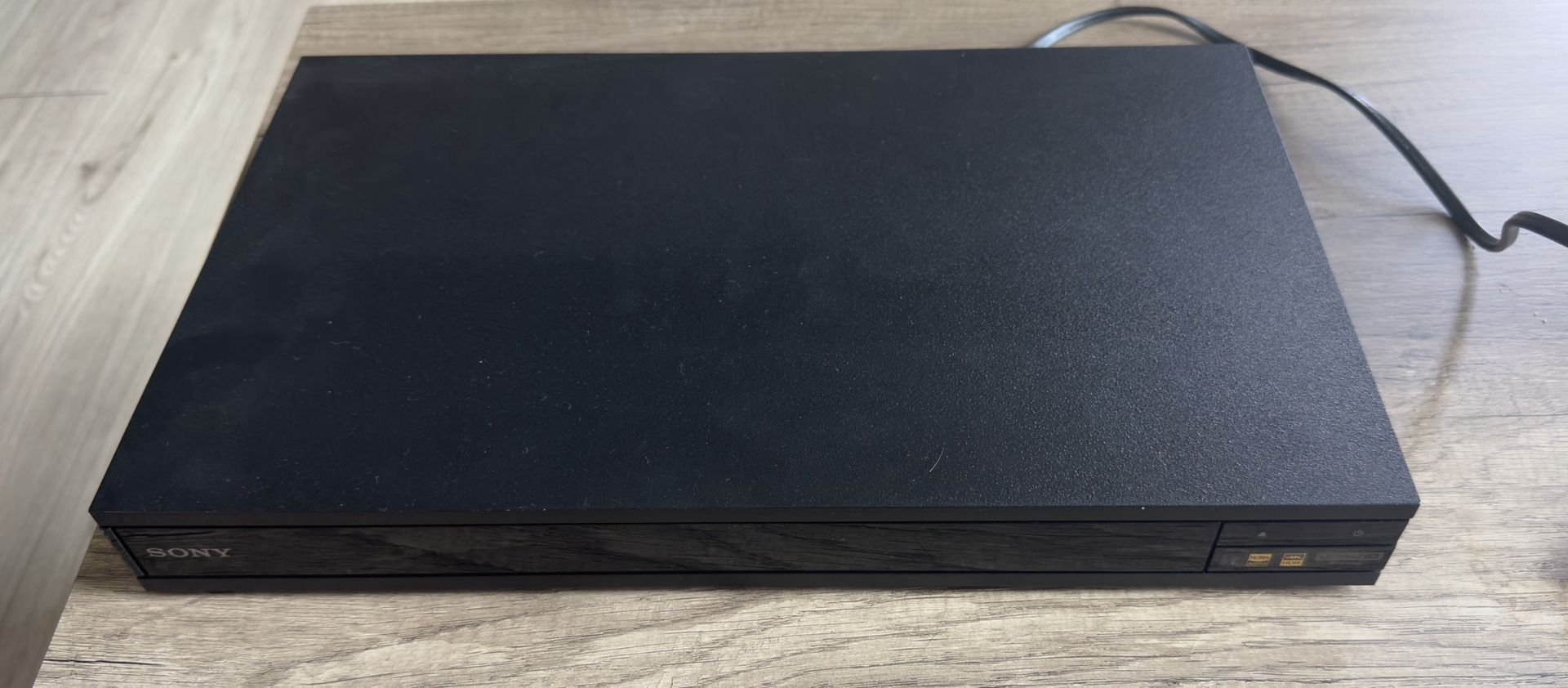 Sony UBPX800 4K Ultra HD Bluray 3D & HiRes Audio Player WiFi for