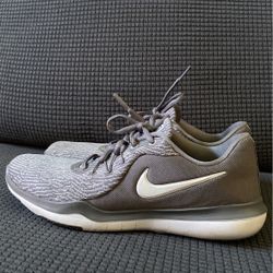 Women’s Nike Flex Supreme Tr6 Running Shoes 