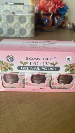 Gel nail polish Amor Us