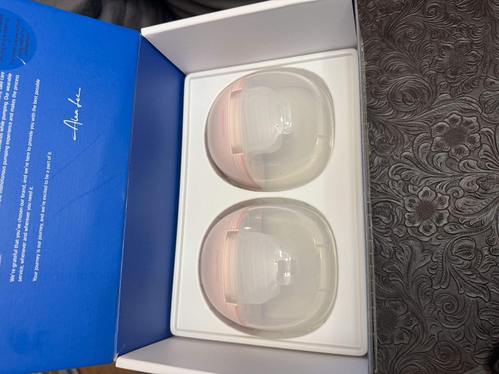 Wearable breast pump