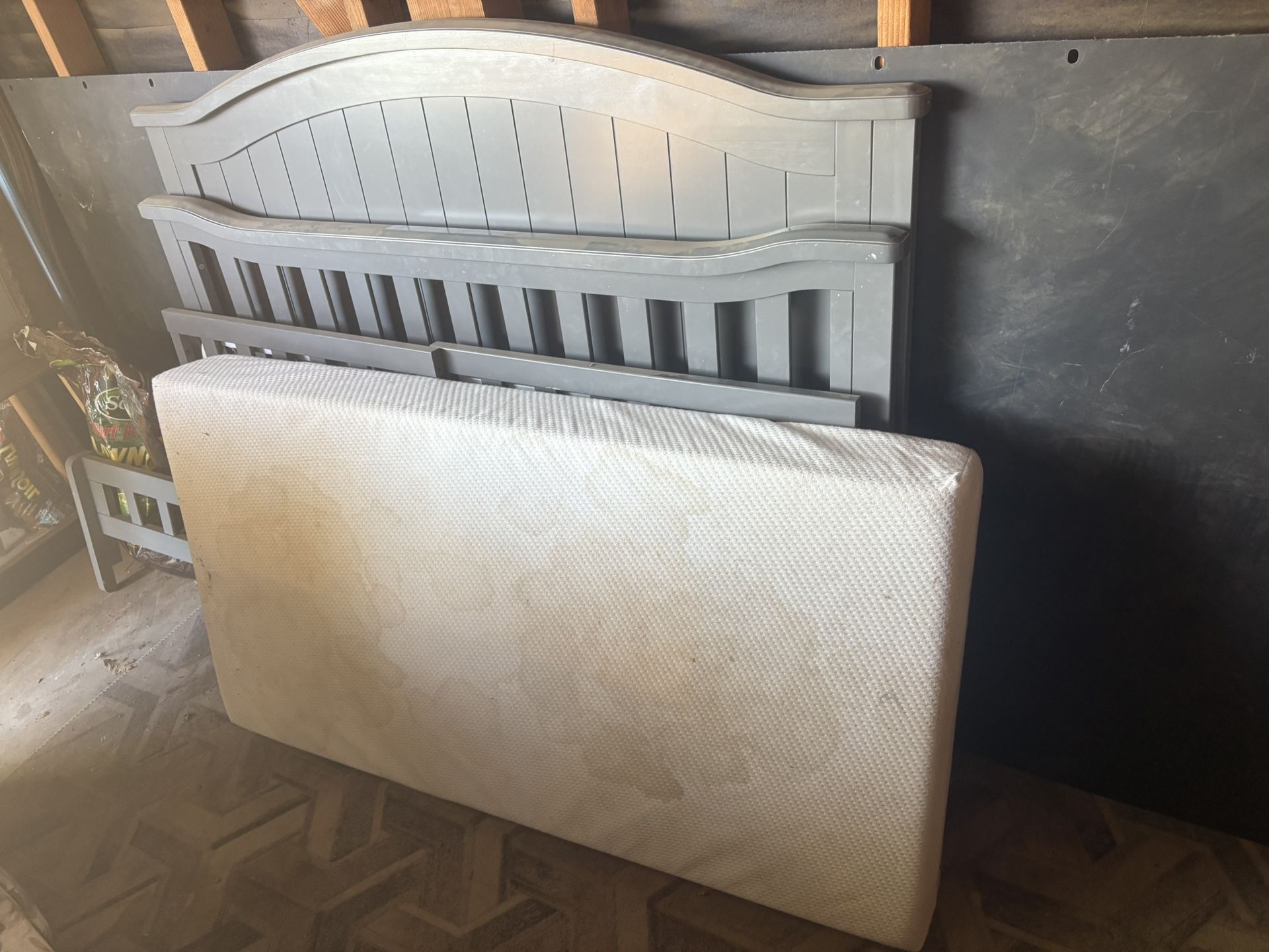 Crib With Mattress