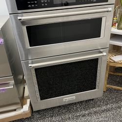 30 inch Built in KitchenAid Microwave Oven Airfry  