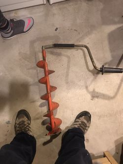 Hand ice auger