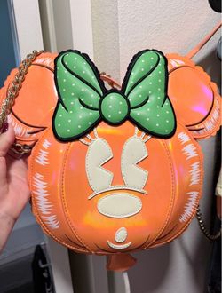 Loungefly minnie