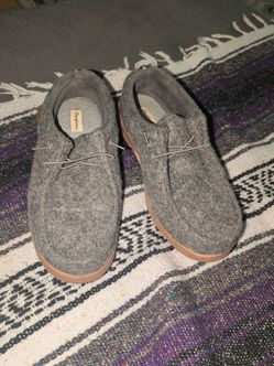 Dearfoams Men's Bennett Chukka Slipper Gray
