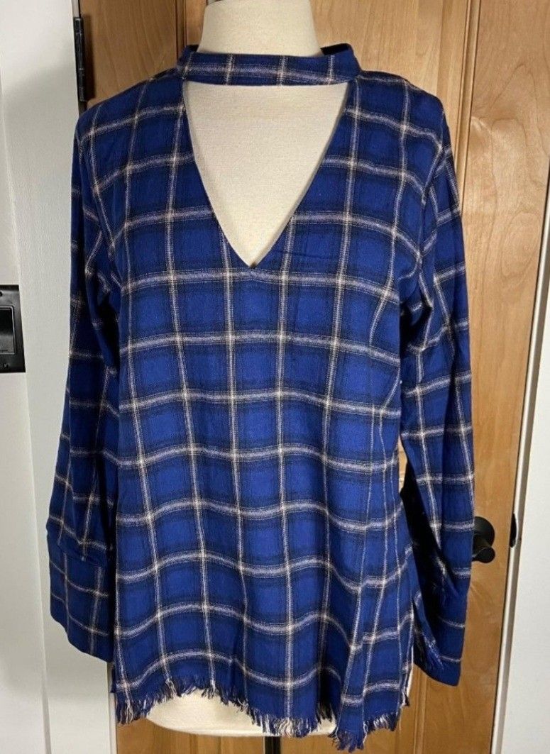 Axis Women's Plaid Blue Fringed Cut out Top Sz S NWT