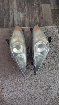 Toyota Solara Headlights and grill