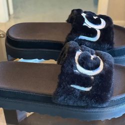 Ugg Australia women slides size 9 new without box...