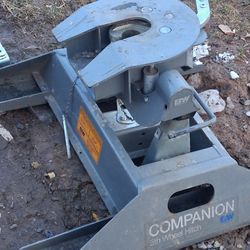 B&W 5th Wheel Companion Hitch