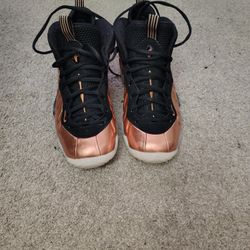 Foams Icy Bottoms Size 6.5