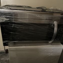 LG Microwave 