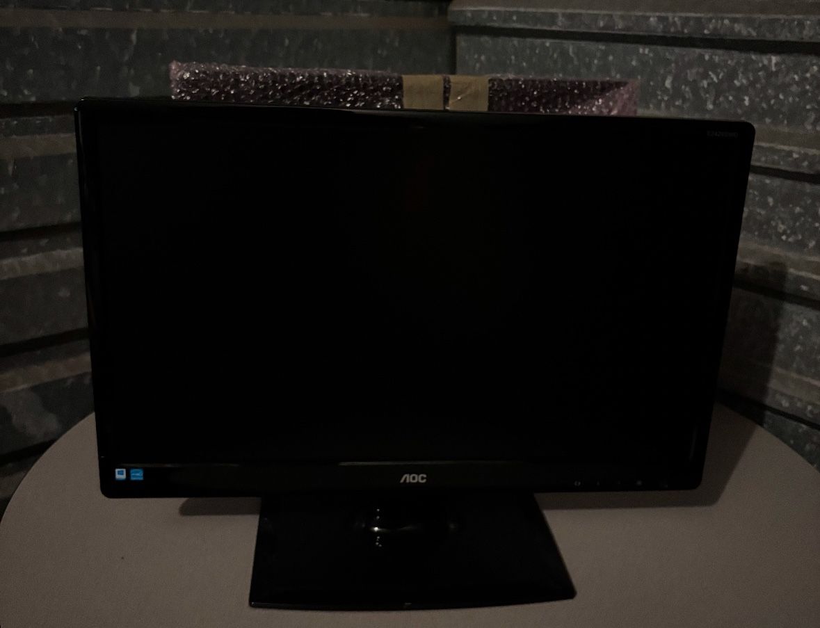 AOC Monitor(Large Screen)
