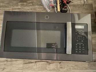 GE Over The Stove Microwave. Good Condition