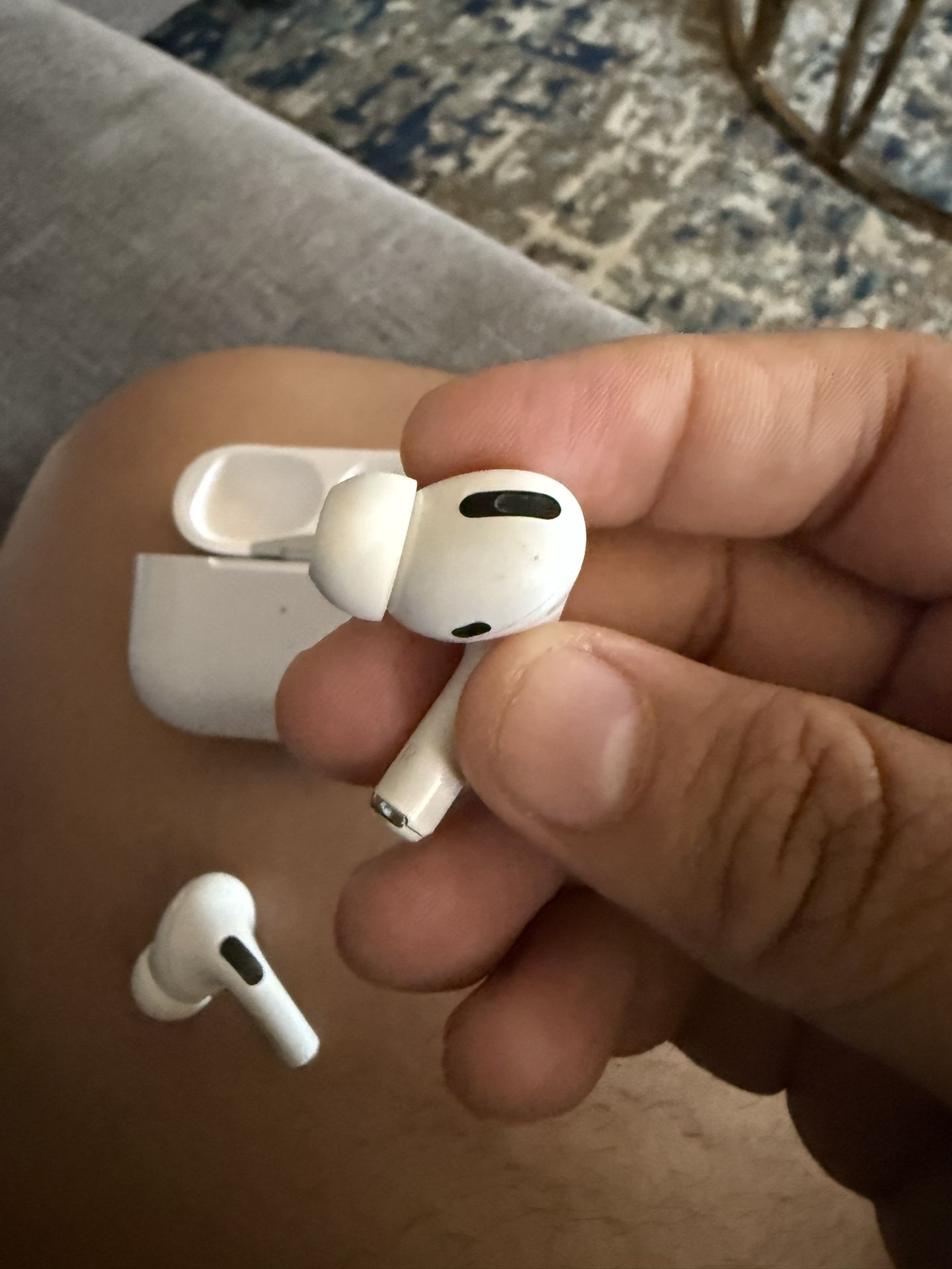 AirPods Pro 2 With Amazon Case 